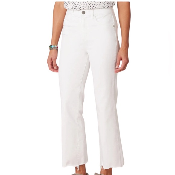 Democracy Optic White Ab"solution Skyrise V-Yoke Barely Boot Scallop Hem Jeans - Picture 10 of 10